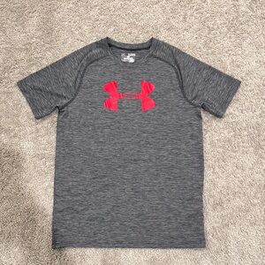 Under Armour Kids Charcoal and Crimson Tee
